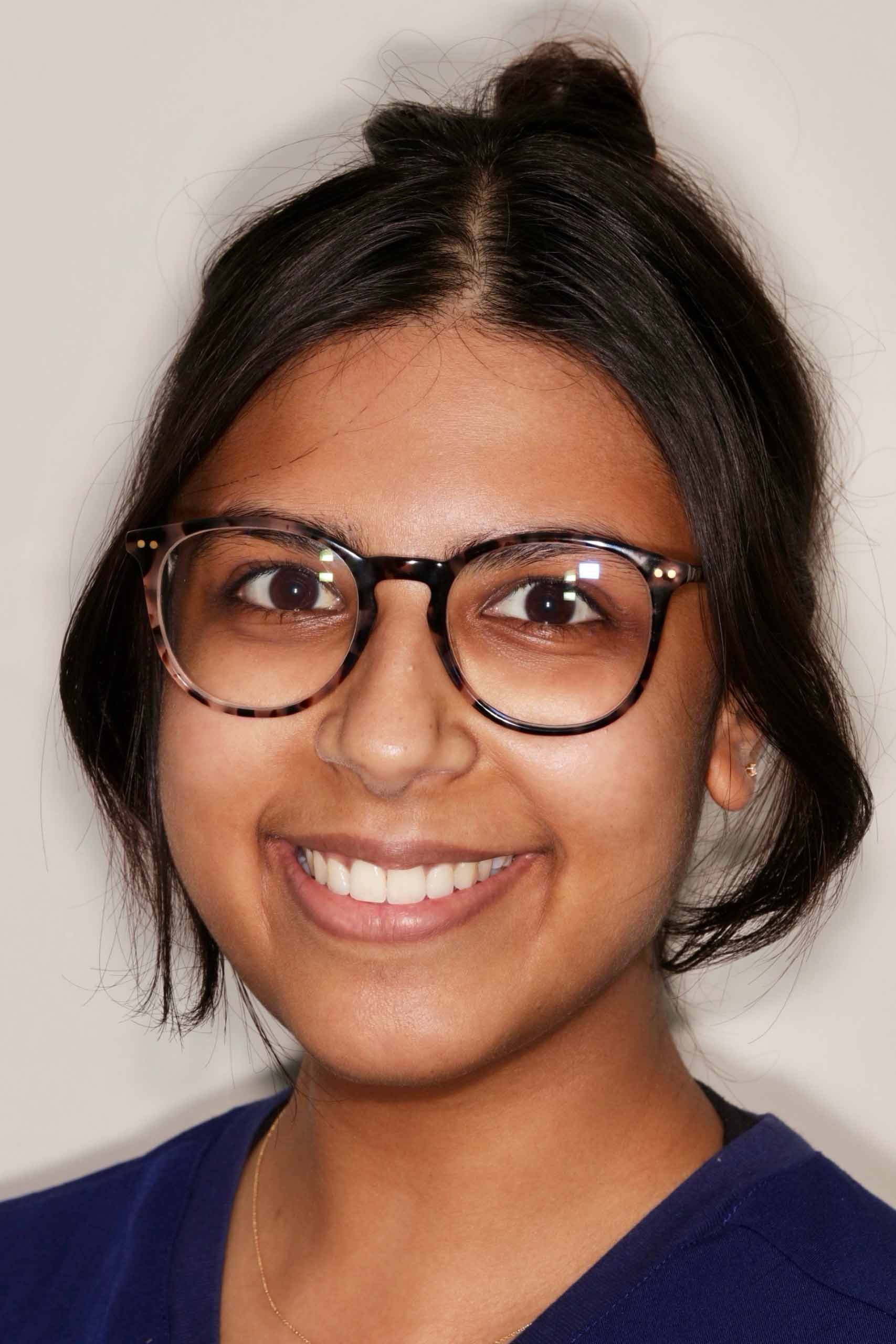 Meet Aaminah Siddiqi – Oral Health Therapist at About Smiles Chatswood